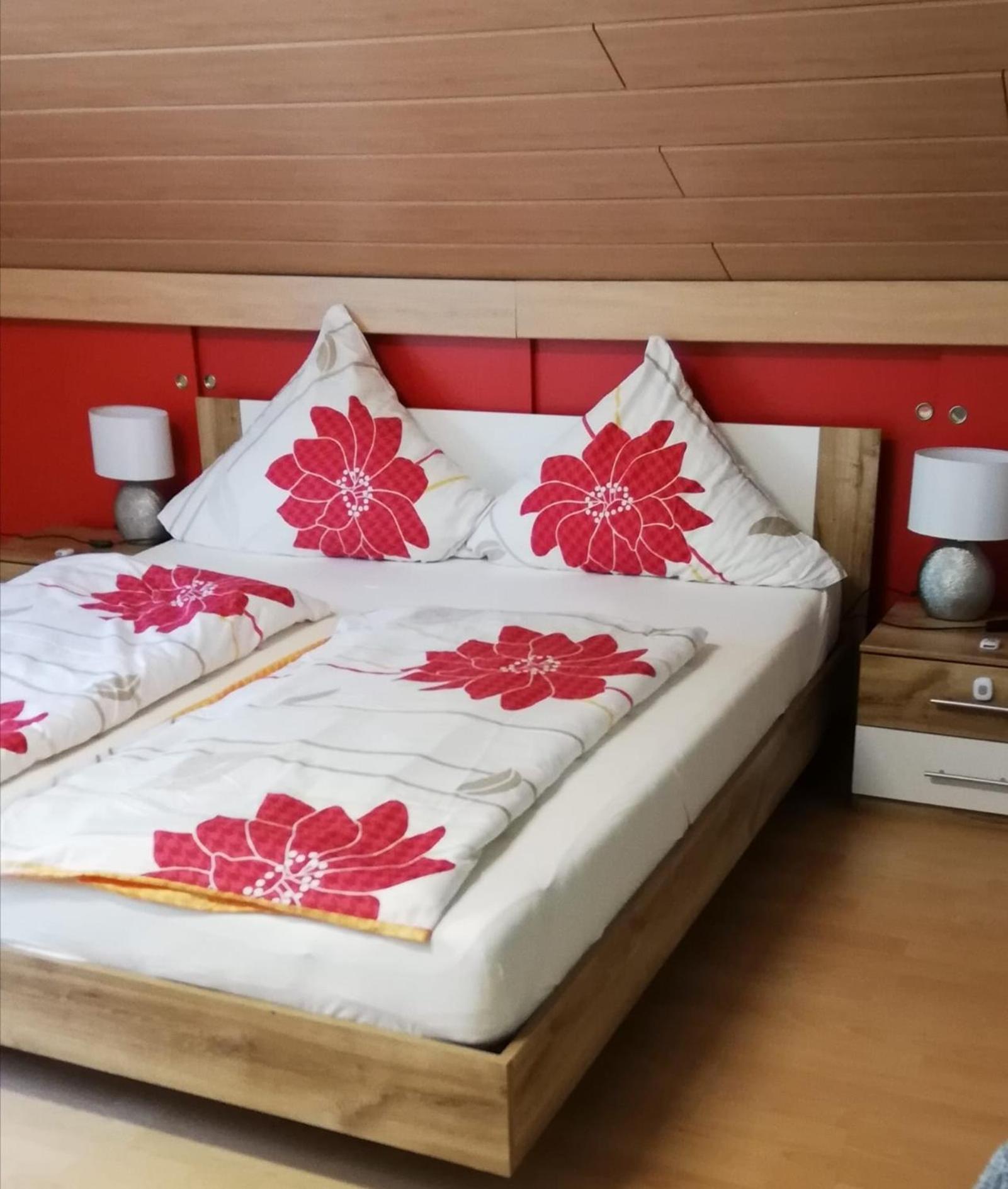 Am Lindenbaum, Ferienwohnung In Siebenbach Am Nuerburgring Bagian luar foto